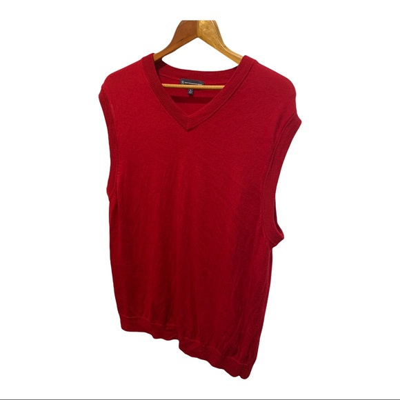 HART SCHAFFNER MARX 100% EXTRA FINE WOOL  RED RIBBED V-NECK SWEATER VEST - Picture 4 of 15